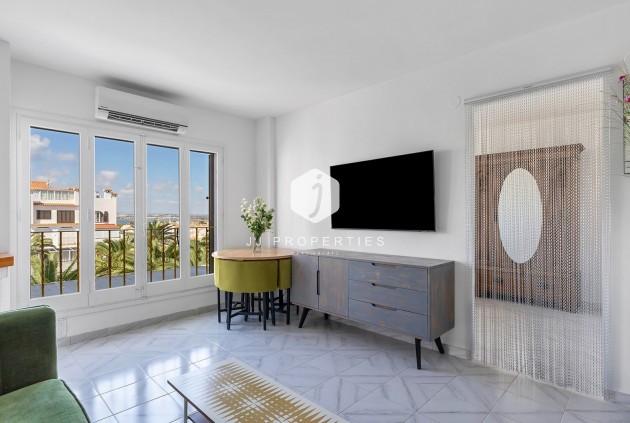 Resale - Apartment / flat -
La Mata - Costa Blanca