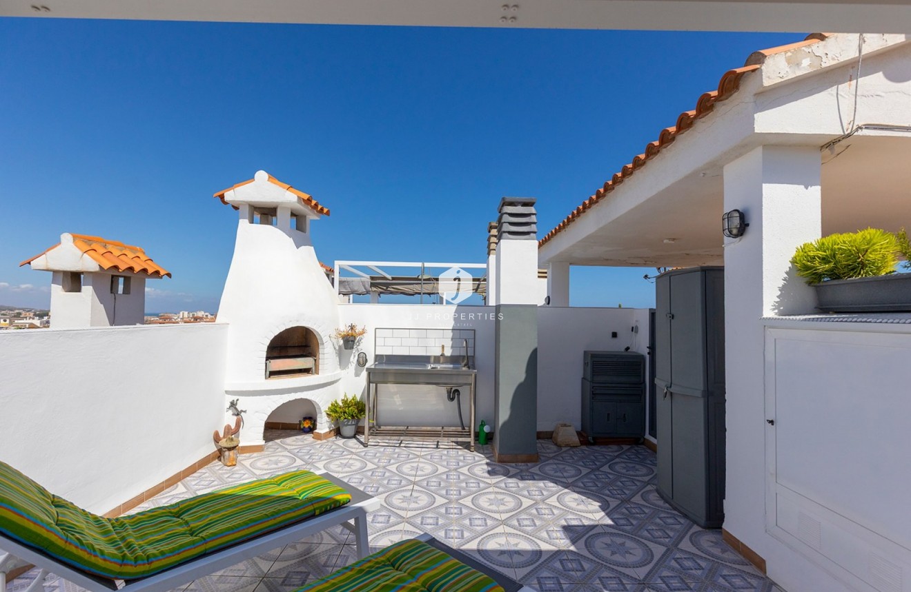 Resale - Apartment / flat -
La Mata - Costa Blanca