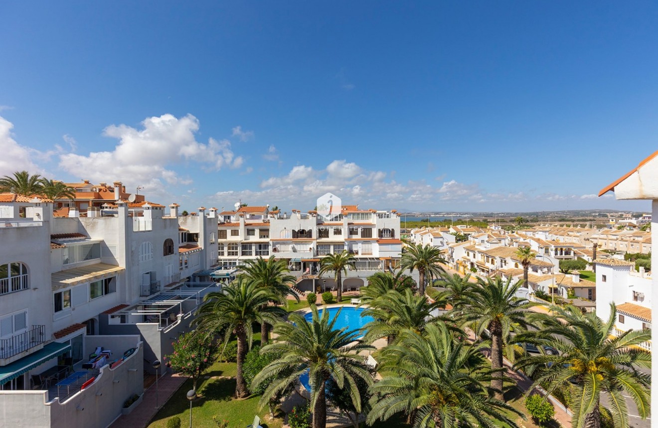 Resale - Apartment / flat -
La Mata - Costa Blanca