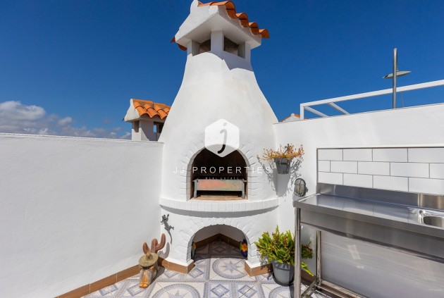 Resale - Apartment / flat -
La Mata - Costa Blanca