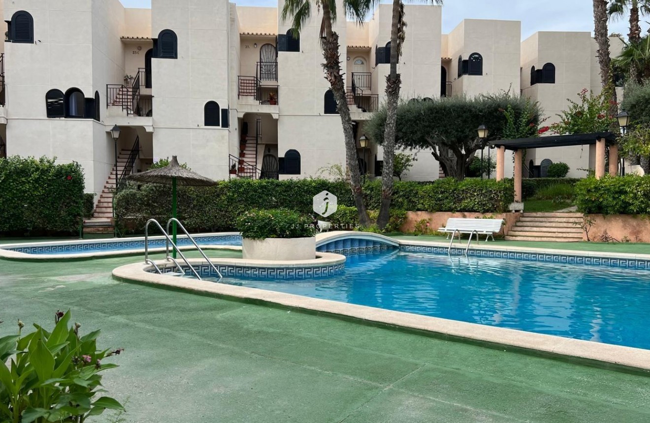 Resale - Apartment / flat -
Torrevieja - Miramar - Torre Del Moro