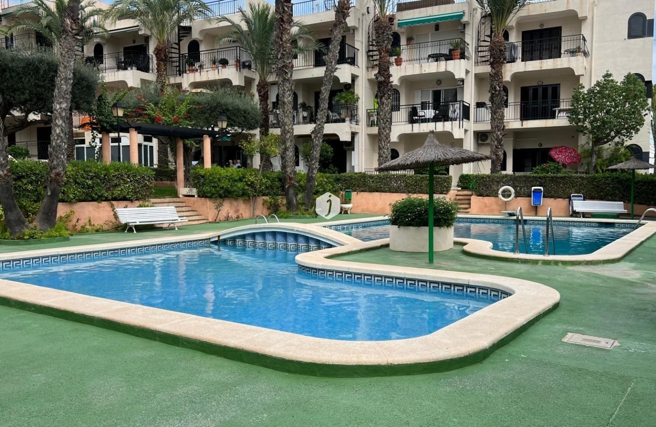 Resale - Apartment / flat -
Torrevieja - Miramar - Torre Del Moro