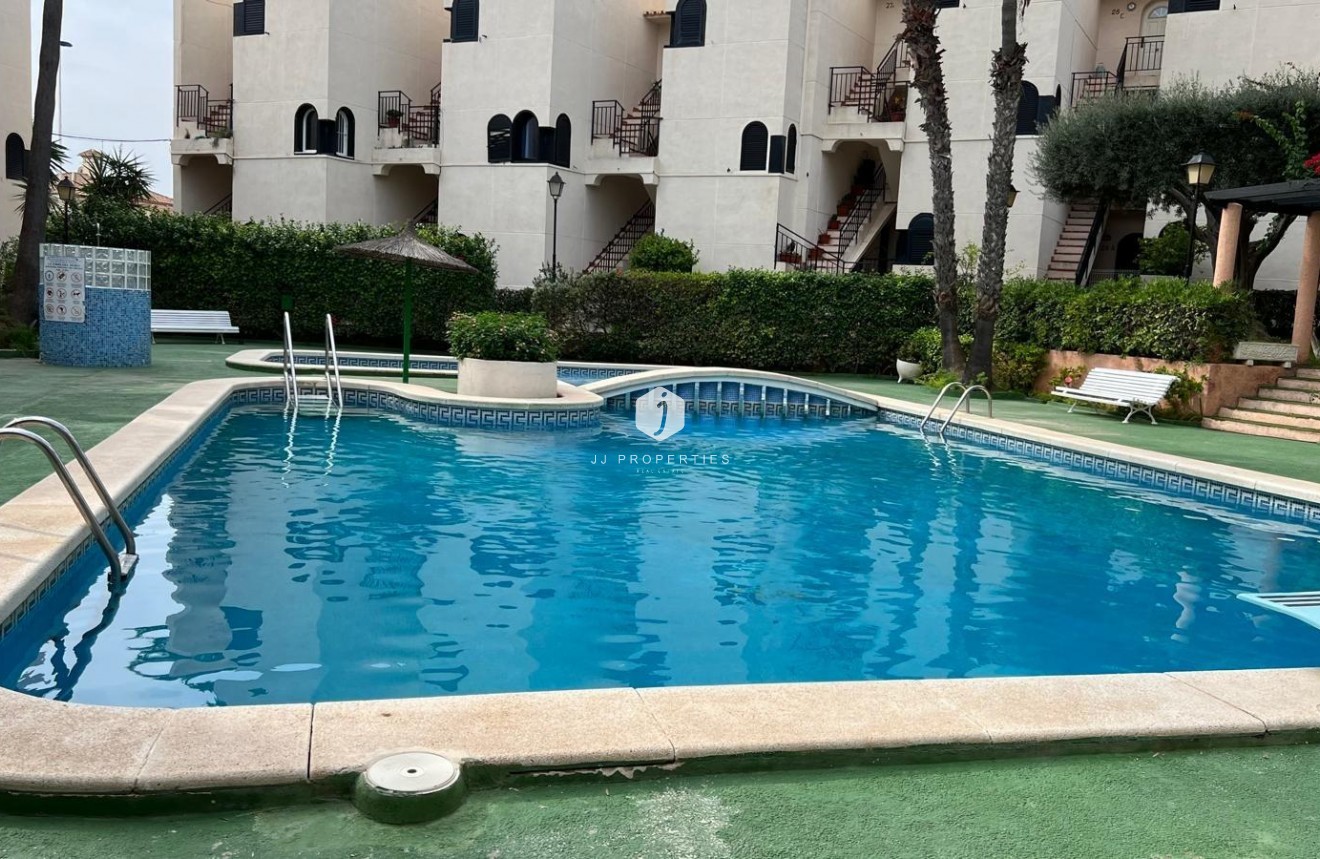 Resale - Apartment / flat -
Torrevieja - Miramar - Torre Del Moro