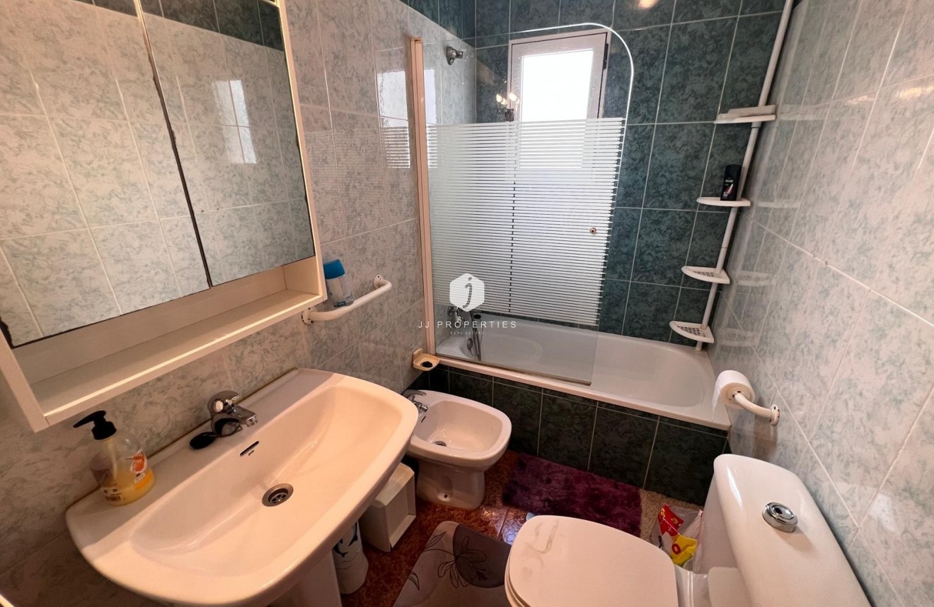 Resale - Apartment / flat -
Torrevieja - Costa Blanca