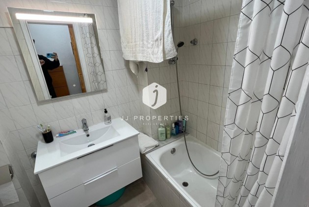 Resale - Apartment / flat -
Torrevieja - Los Frutales