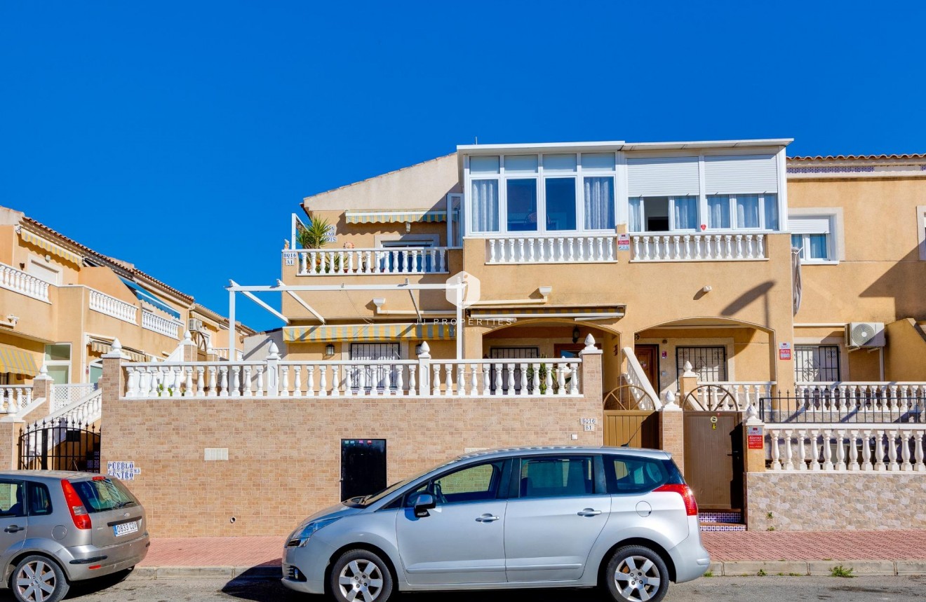 Z drugiej ręki - Bungalow -
Torrevieja - El molino