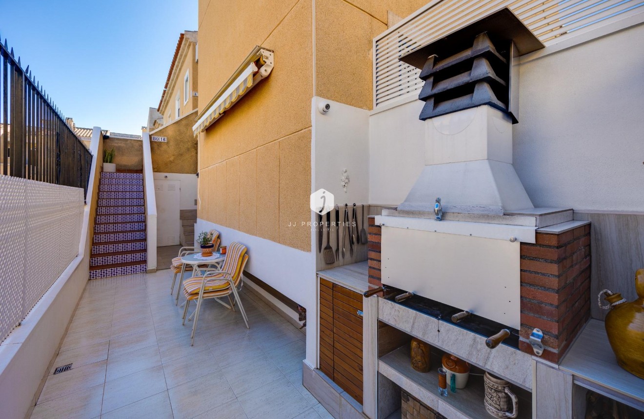 Z drugiej ręki - Bungalow -
Torrevieja - El molino