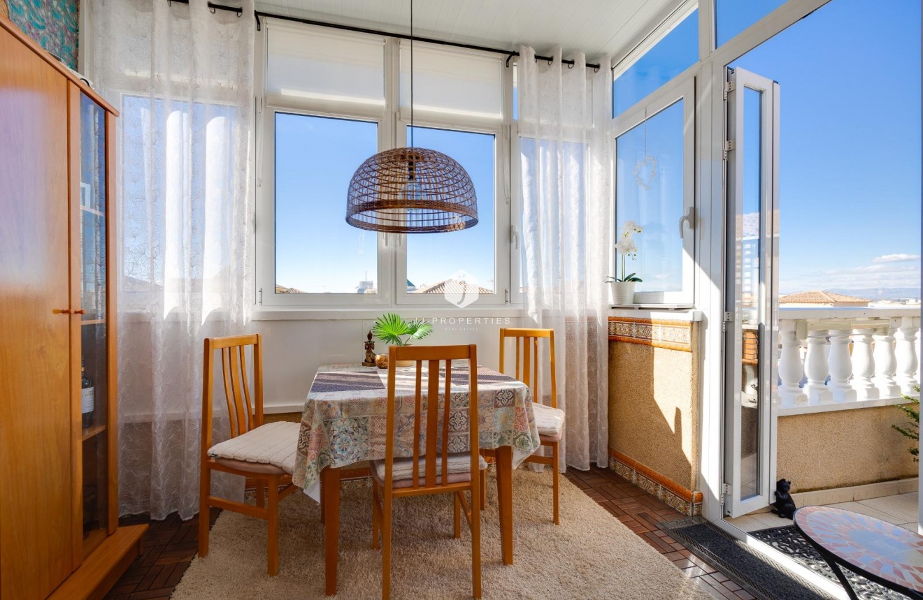 Z drugiej ręki - Bungalow -
Torrevieja - El molino