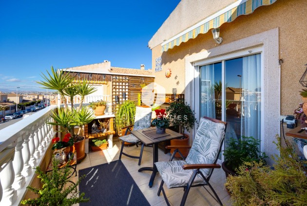 Z drugiej ręki - Bungalow -
Torrevieja - El molino