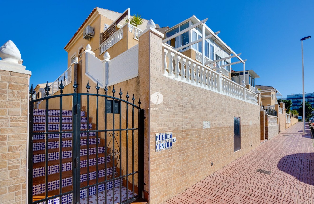 Z drugiej ręki - Bungalow -
Torrevieja - El molino