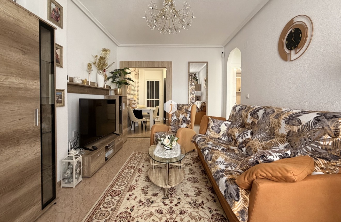 D'occasion - Appartement -
Torrevieja - Urb. Calas Blancas III