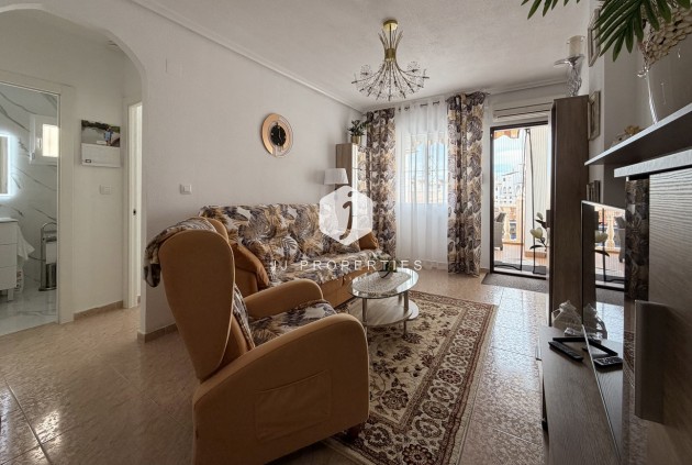 D'occasion - Appartement -
Torrevieja - Urb. Calas Blancas III