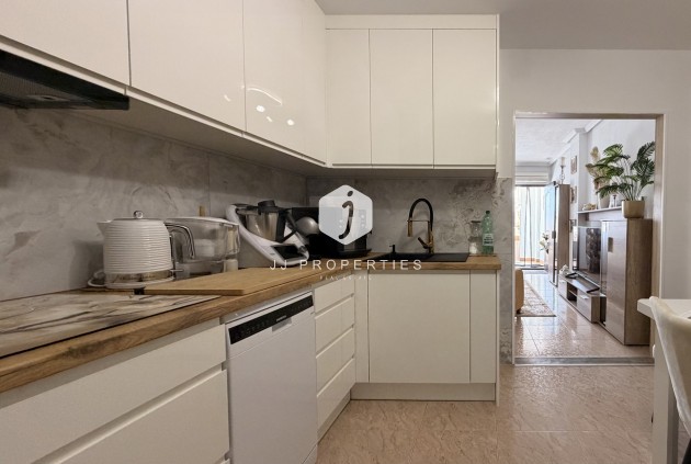 D'occasion - Appartement -
Torrevieja - Urb. Calas Blancas III