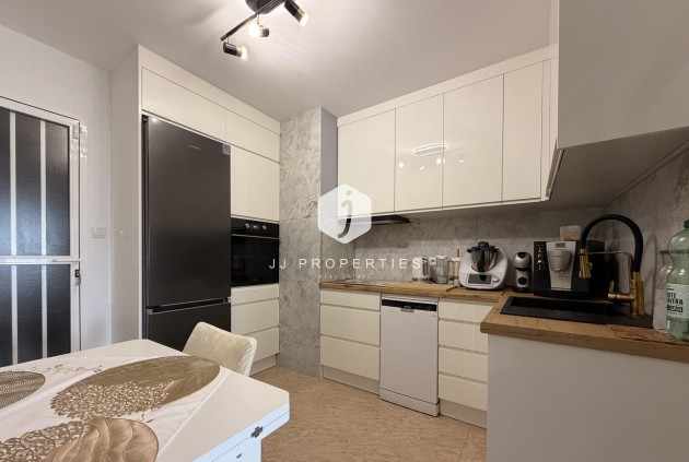 D'occasion - Appartement -
Torrevieja - Urb. Calas Blancas III