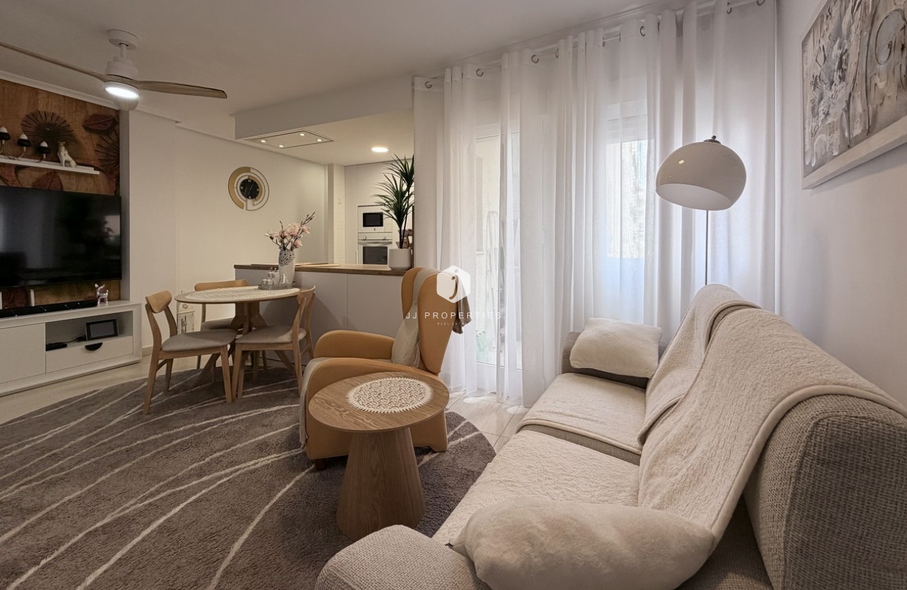 Segunda mano - Apartamento / piso -
Torrevieja - Costa Blanca