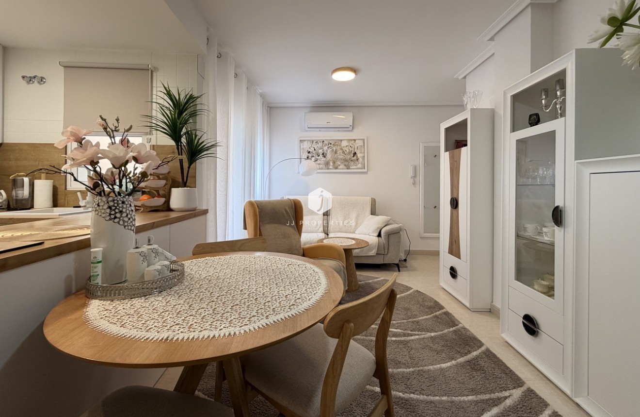 Segunda mano - Apartamento / piso -
Torrevieja - Costa Blanca