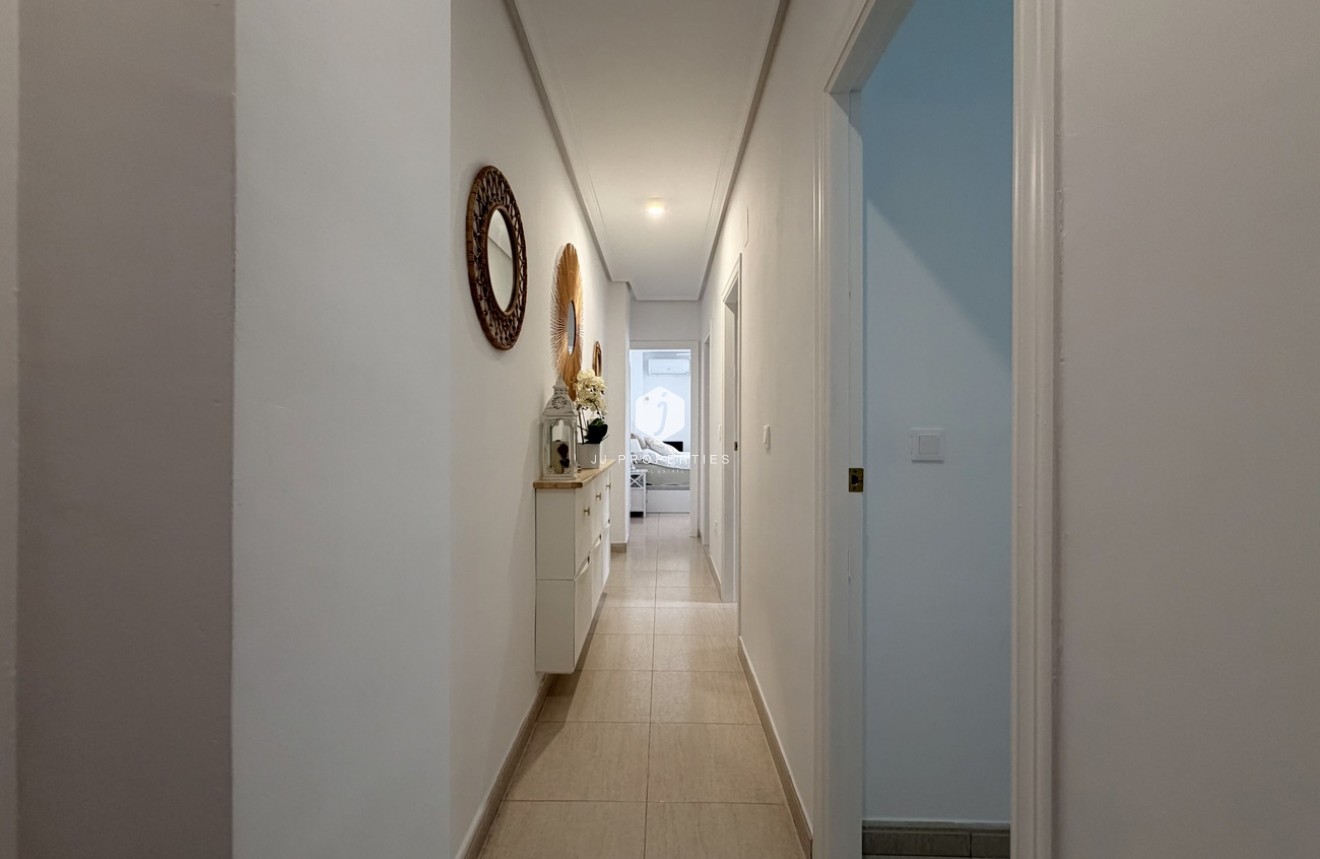 Segunda mano - Apartamento / piso -
Torrevieja - Costa Blanca