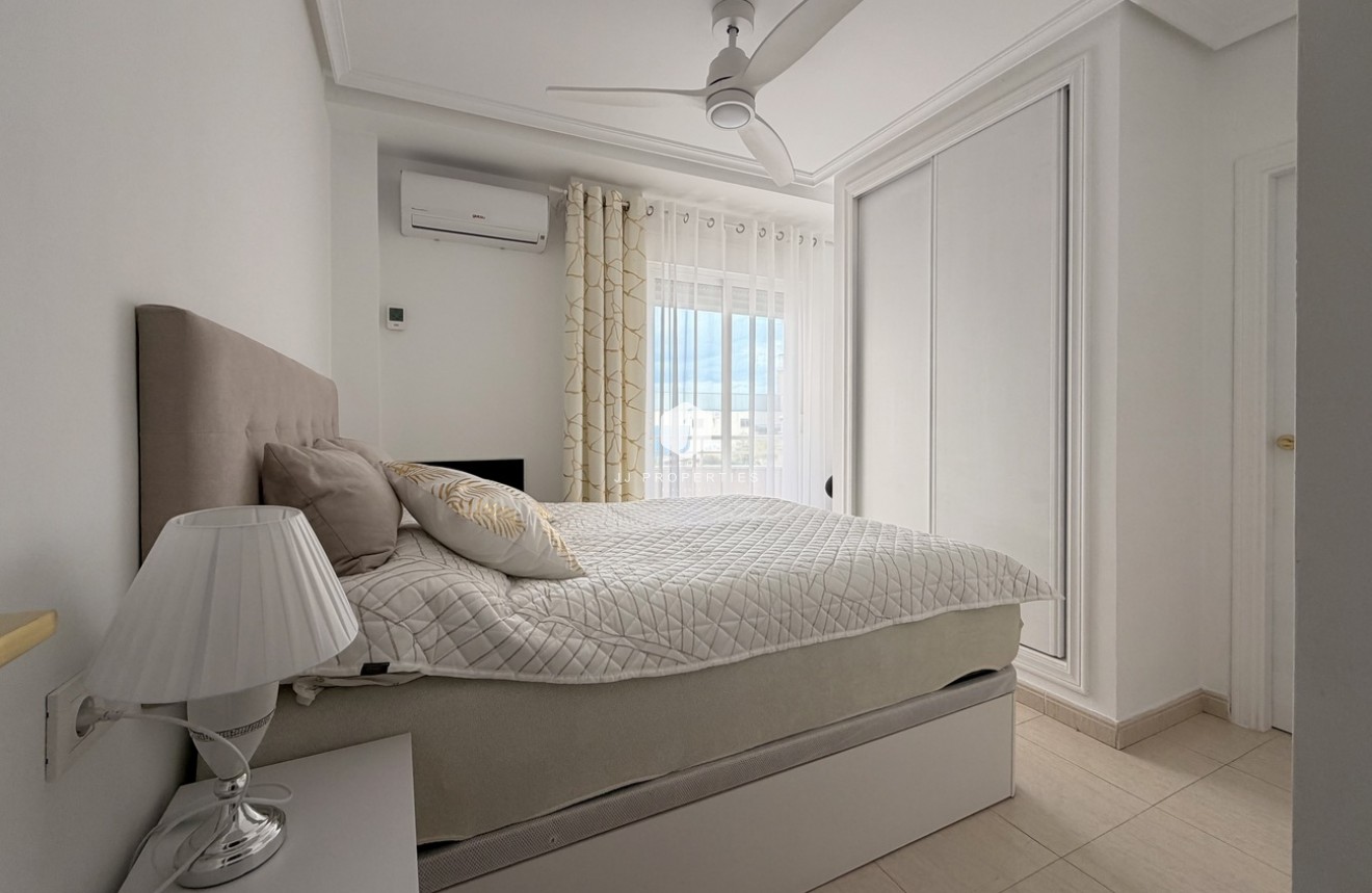 Segunda mano - Apartamento / piso -
Torrevieja - Costa Blanca