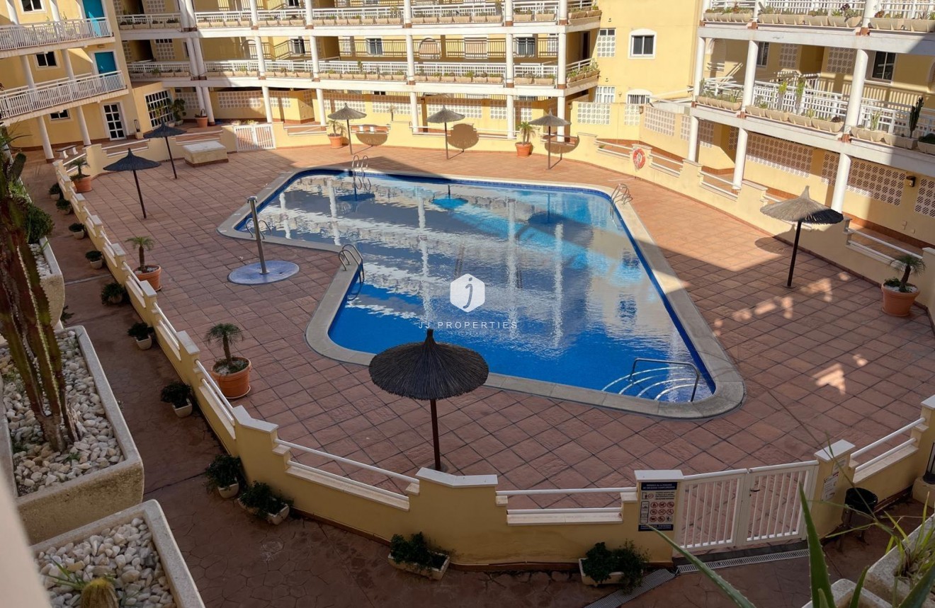 D'occasion - Appartement -
Orihuela Costa - Campoamor