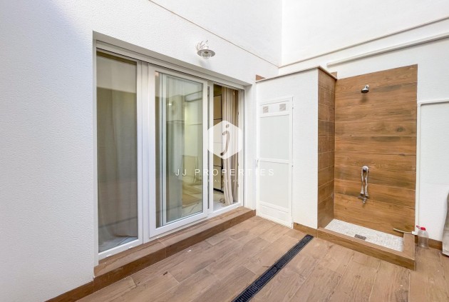 Resale - Apartment / flat -
Torrevieja - Playa del Cura