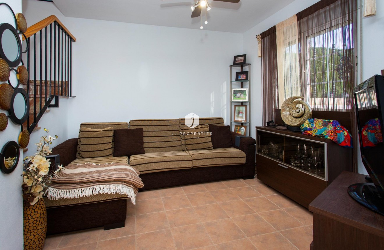 Resale - Chalet -
Orihuela Costa - Las Filipinas