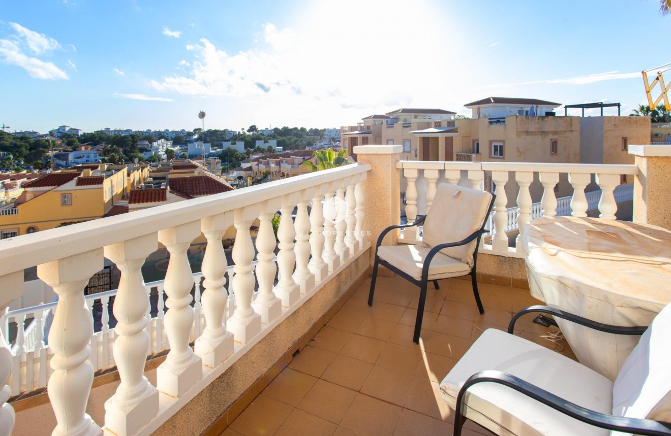 Resale - Chalet -
Orihuela Costa - Las Filipinas