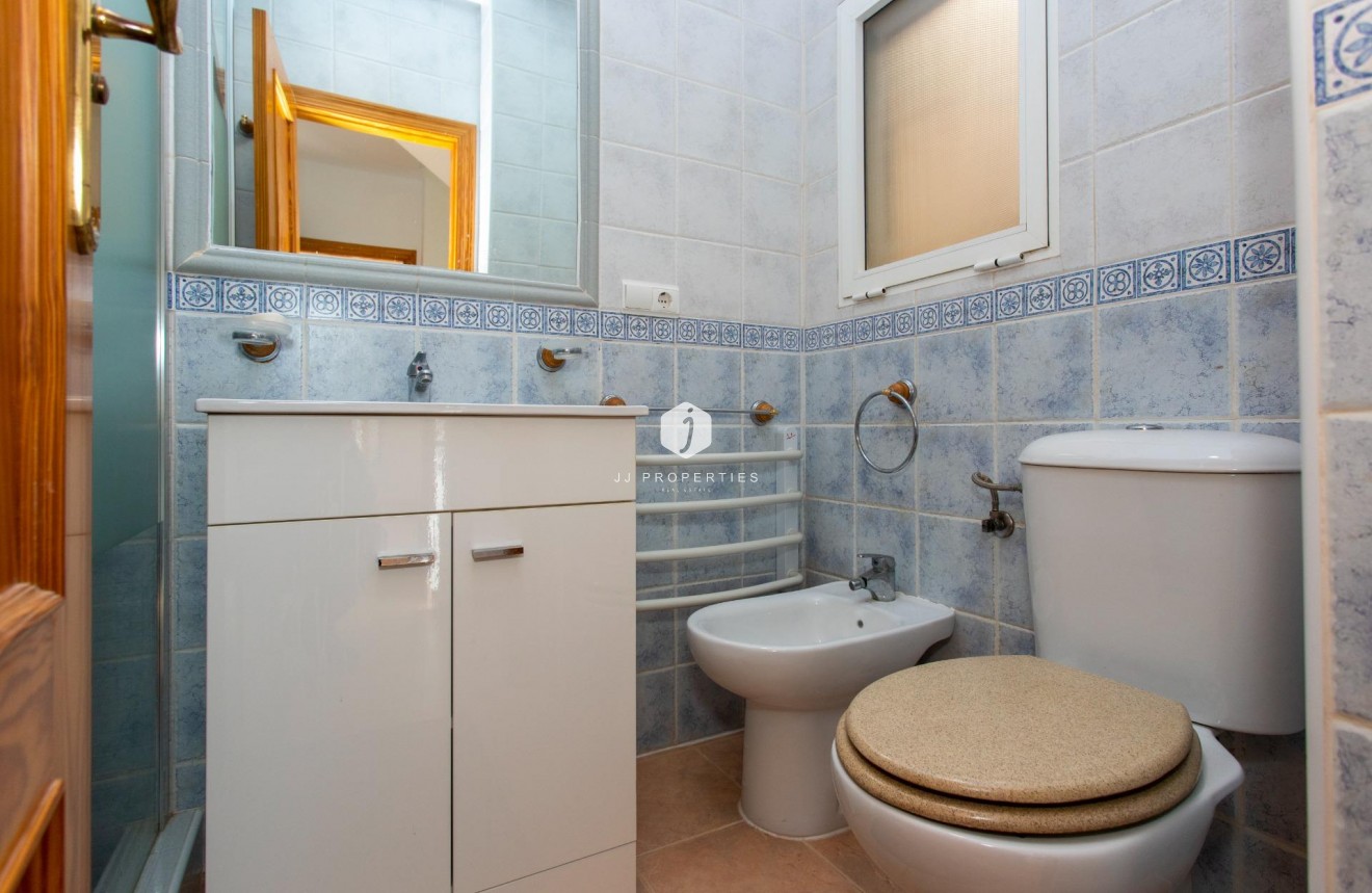 Resale - Chalet -
Orihuela Costa - Las Filipinas