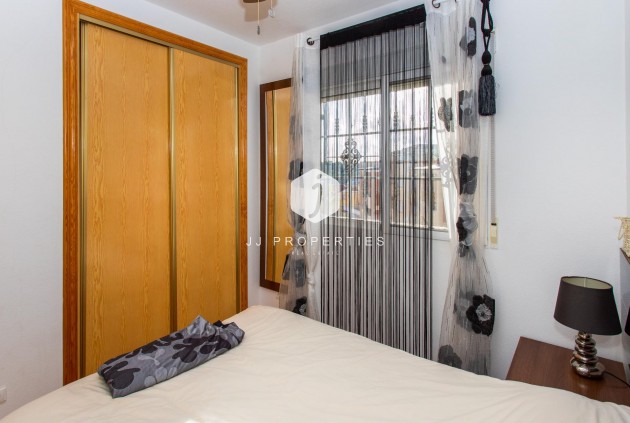 Resale - Chalet -
Orihuela Costa - Las Filipinas