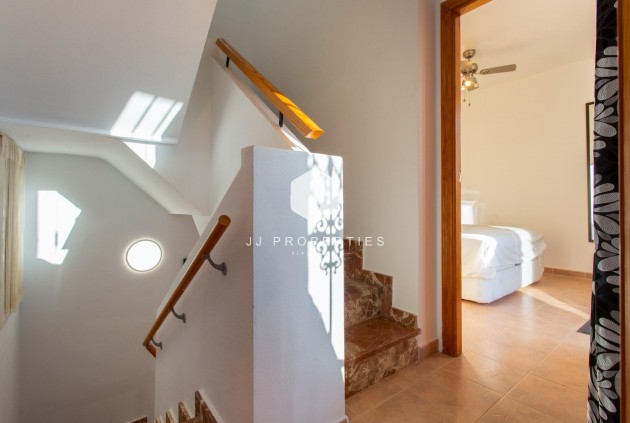 Resale - Chalet -
Orihuela Costa - Las Filipinas