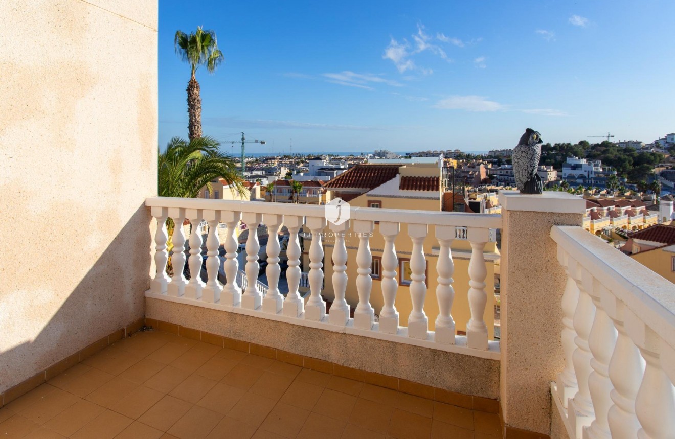 Resale - Chalet -
Orihuela Costa - Las Filipinas