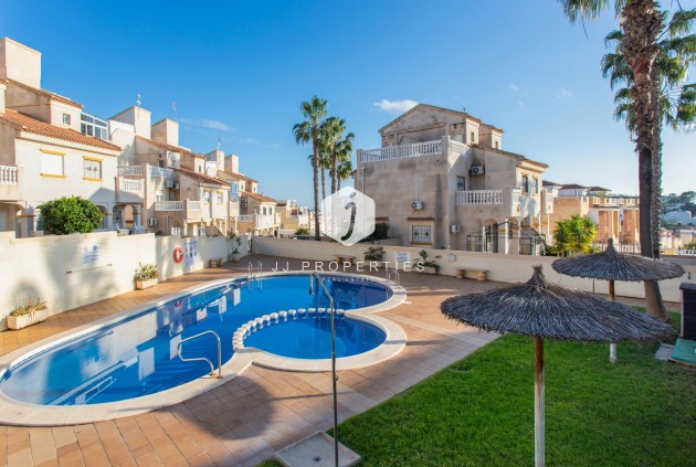 Resale - Chalet -
Orihuela Costa - Las Filipinas