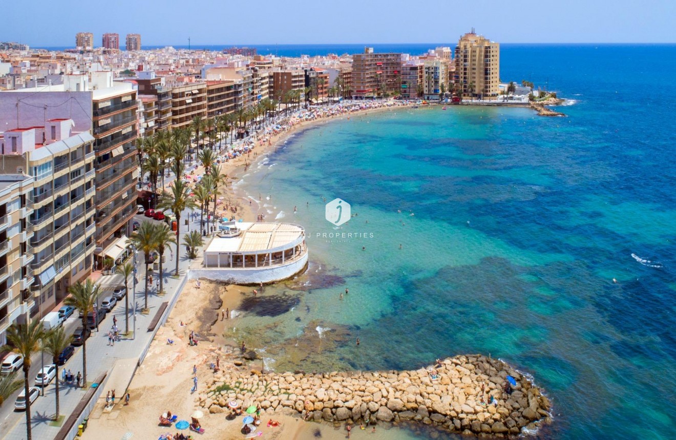 Resale - Penthouse -
Torrevieja - Playa del Cura