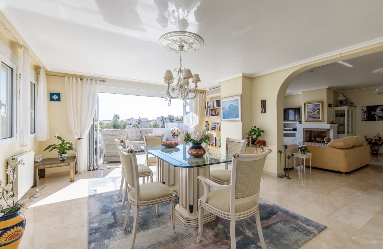 Resale - Apartment / flat -
Orihuela Costa - Costa Blanca