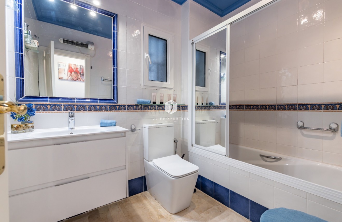 Resale - Apartment / flat -
Orihuela Costa - Costa Blanca