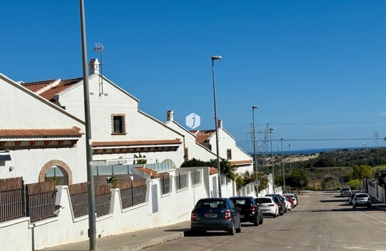 Resale - Chalet -
San Miguel de Salinas - Inland