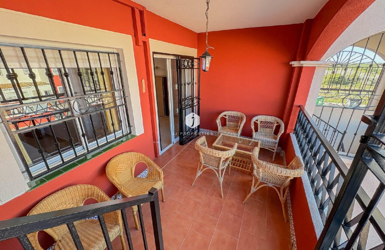 Resale - Apartment / flat -
Los Altos - Costa Blanca