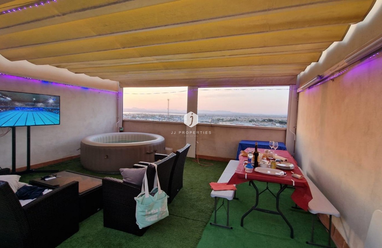 Resale - Penthouse -
Torrevieja