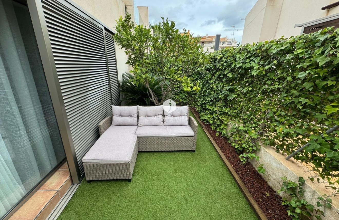 D'occasion - Chalet -
Torrevieja - Punta prima