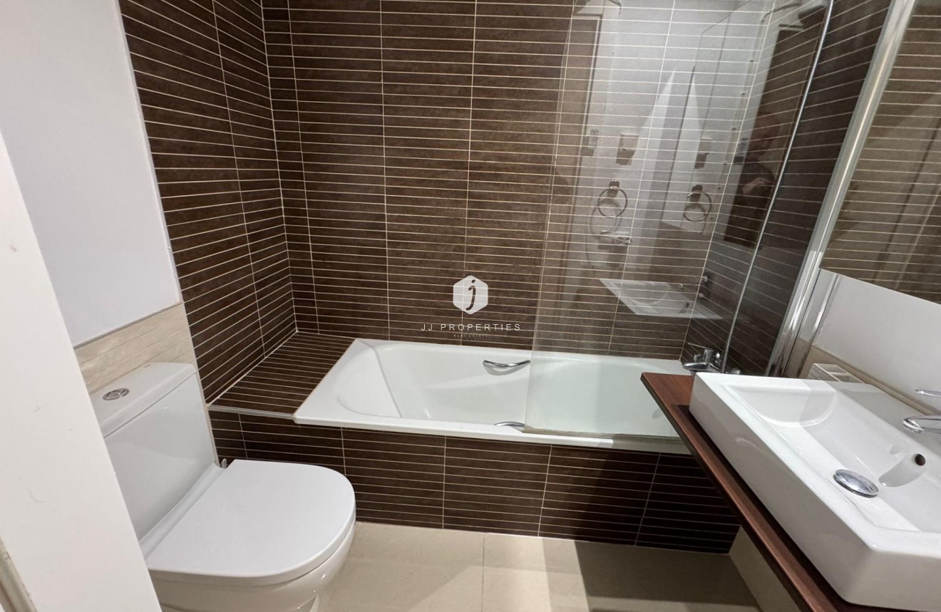 D'occasion - Chalet -
Torrevieja - Punta prima