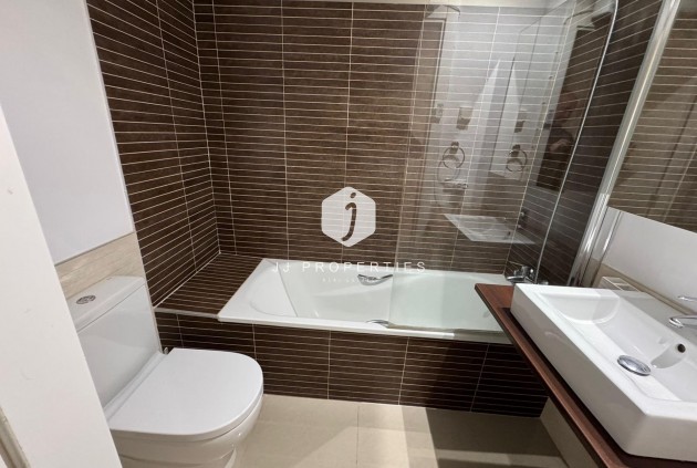 D'occasion - Chalet -
Torrevieja - Punta prima