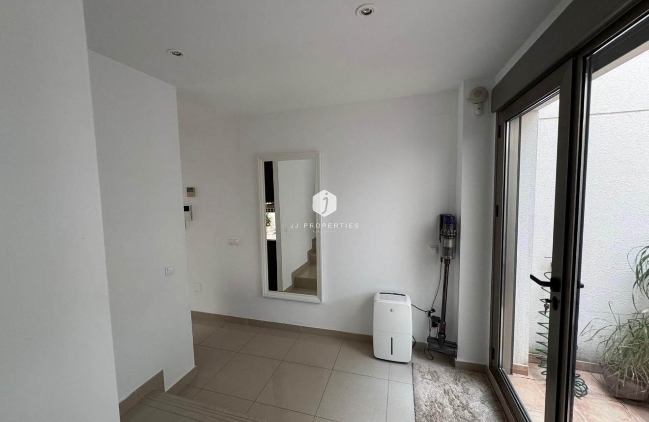 D'occasion - Chalet -
Torrevieja - Punta prima