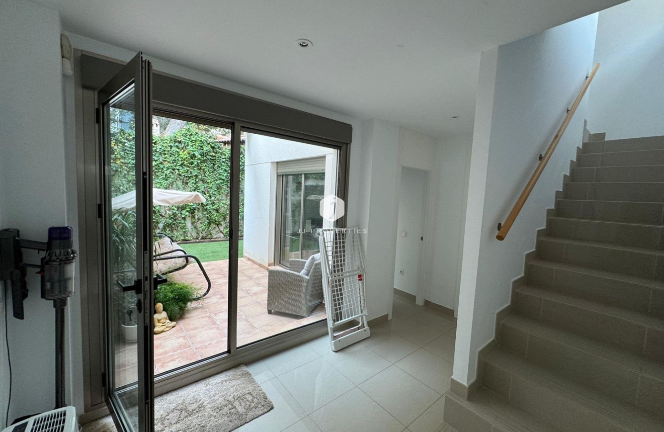 D'occasion - Chalet -
Torrevieja - Punta prima