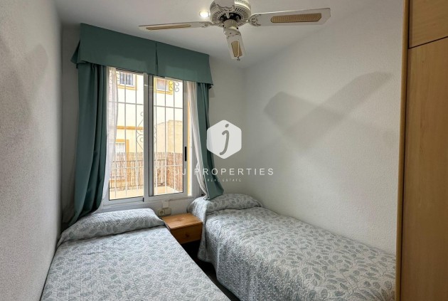 Resale - Bungalow -
Orihuela Costa - Los Almendros-la Florida