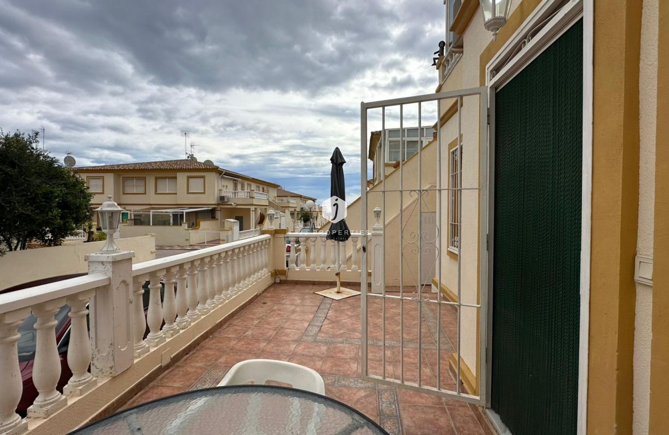 Resale - Bungalow -
Orihuela Costa - Los Almendros-la Florida