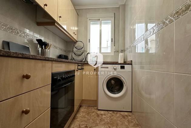 Resale - Apartment / flat -
Torrevieja - Estacion de autobuses