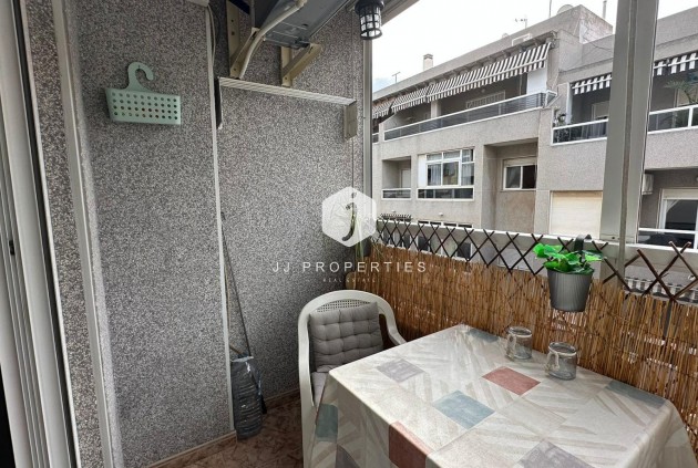 Resale - Apartment / flat -
Torrevieja - Estacion de autobuses