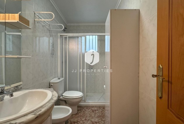 Resale - Apartment / flat -
Torrevieja - Estacion de autobuses