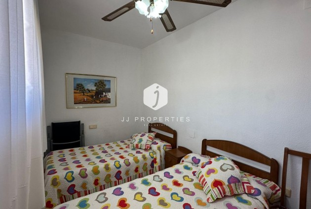 Aus zweiter Hand - Penthouse -
Torrevieja - Estacion de autobuses