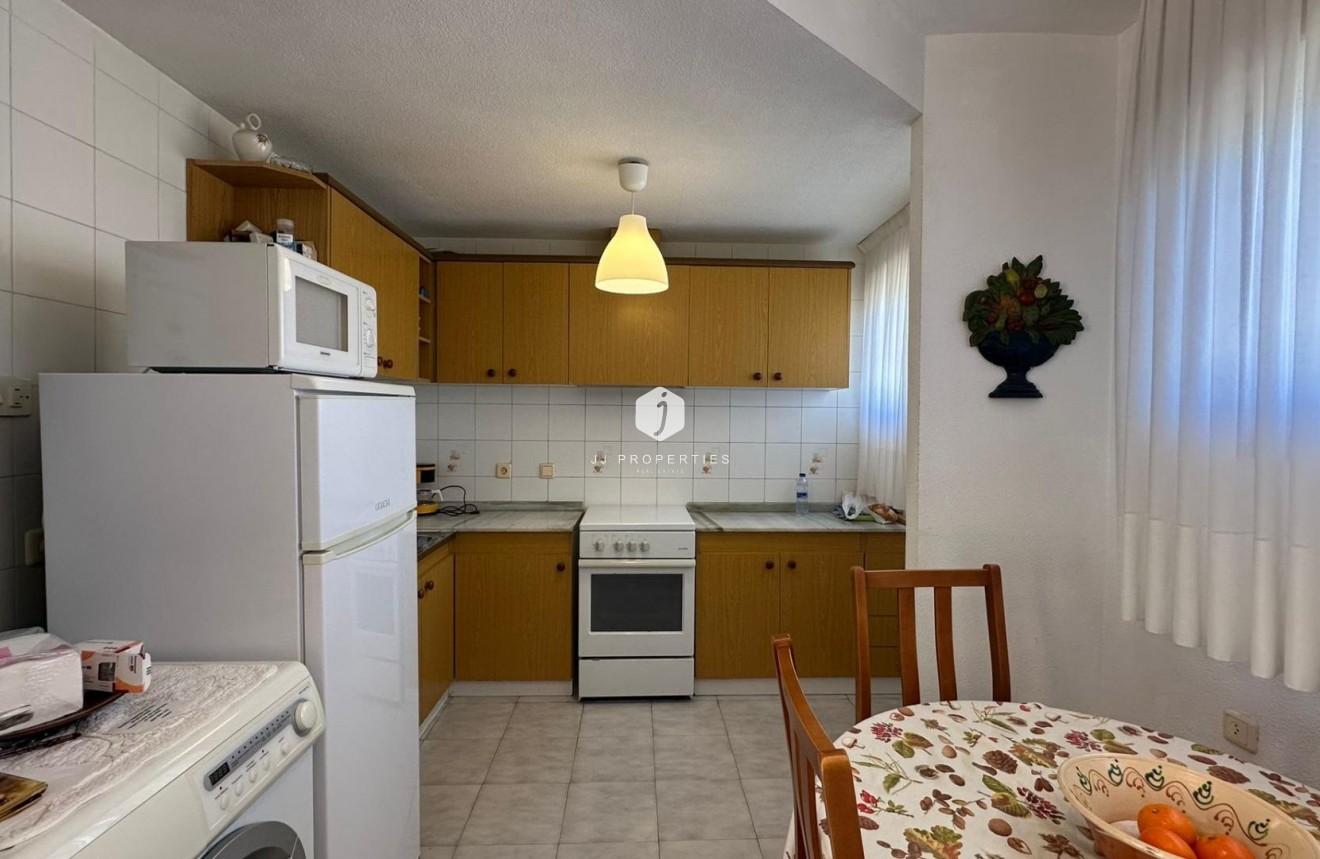 Aus zweiter Hand - Penthouse -
Torrevieja - Estacion de autobuses