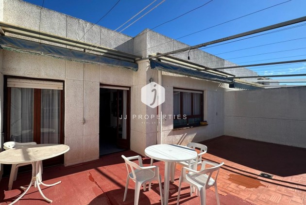 Aus zweiter Hand - Penthouse -
Torrevieja - Estacion de autobuses